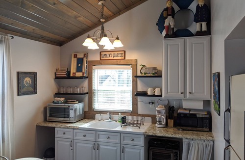 Camden Cottage | Welcome to Pearl Haven - a 500 sf gem! Hosting both Long and Short-term rentals!