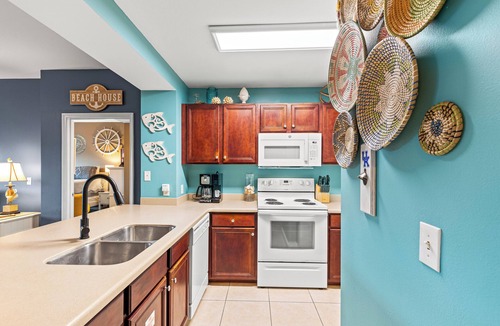Waterside Village Condo | Welcome to SandyShells, a charming condo in the heart of Waterside Village in Mexico Beach, FL