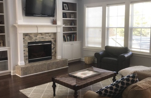 Riverwood Plantation House | Well maintained, comfortable home accessible to masters, near Champions Retreat