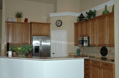 Willoughby Acres House | Well Maintained, Conveniently Located, 4BR/3BA, Den, Pool, Close to Beach