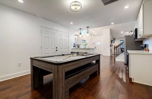 Atlanta House | Westside BeltLine Beauty Home with Poker Room Loft & Pool Table