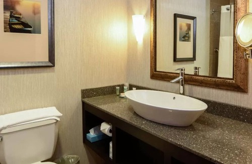 Wheeling Hotel | Wheeling Island Hotel-Casino-Racetrack