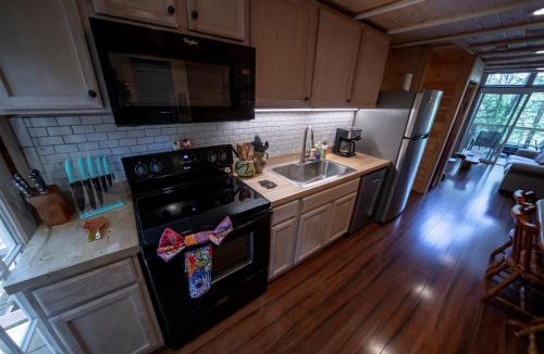Murphy House | Whimsical A-Frame Secluded Feel, Close to Town