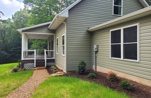 Singers Glen House | Whispering Pines mountain home