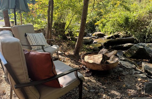 Cosby Apartment | Whispering Waters: Dome Getaway