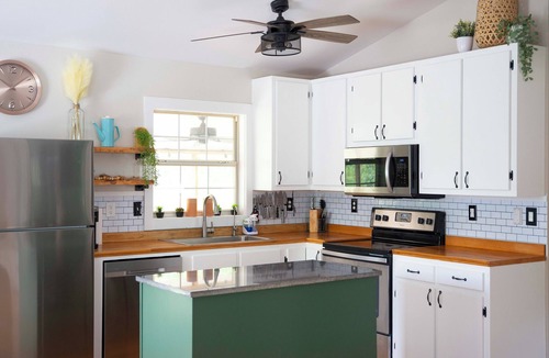 Cleveland House | Whisperwood Hideaway ~ Cleveland