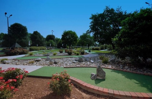 Berkeley Villa | Williamsburg | Historic Village Stay | Pool & Tennis | 2BR
