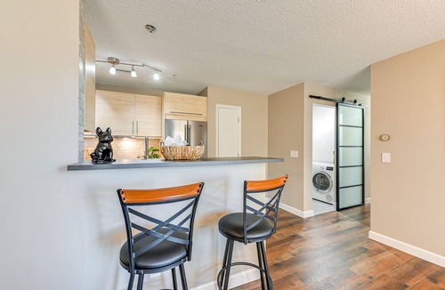 Winston - Salem Condo | Winston-Salem Condo w/Balcony: Steps to Golf!