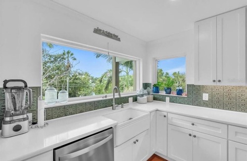 Palmetto Villa | Wonderful 4-bedroom villa with AC in charming Terra Ceia