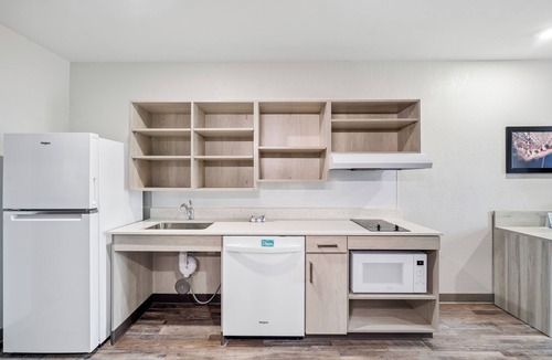 Winston - Salem Hotel | WoodSpring Suites Winston-Salem near Hanes Mall