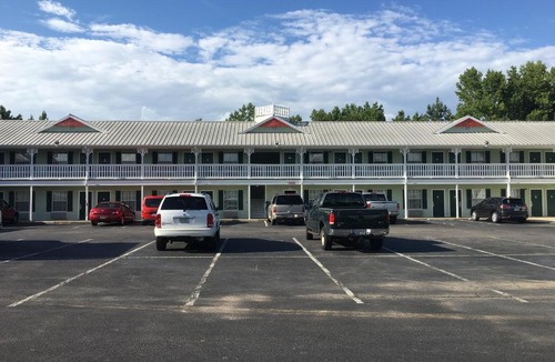 Hogansville Hotel | Woodstream Inn