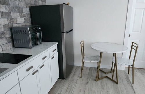 Bay Esplanade Condo | WOW! Fully remodeled 2 bed/2 bath! Only a 5 min walk to the beach! Great views!