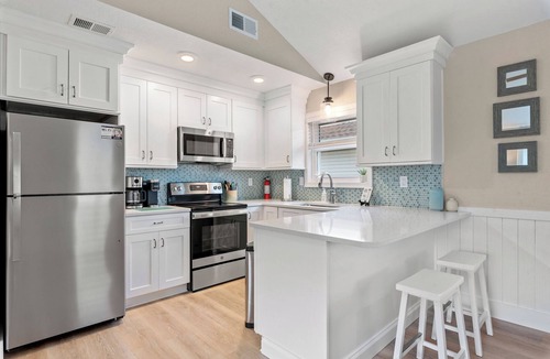 Colington House | Wright On Time: Central Location | Dogs Welcome