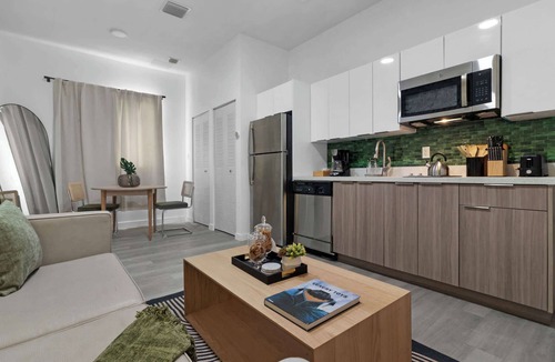 Wynwood Art District Apartment | Wynwood Condo with Rooftop Pool