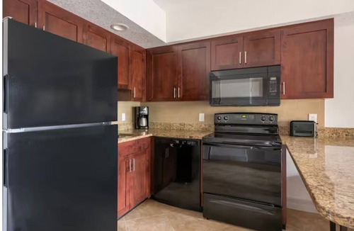 West Kissimmee Hotel | Your Next Favorite Escape Starts Right Here! Full Kitchen, Outdoor Pool!