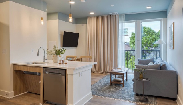 1 Bedroom Suite Accessible in 12South