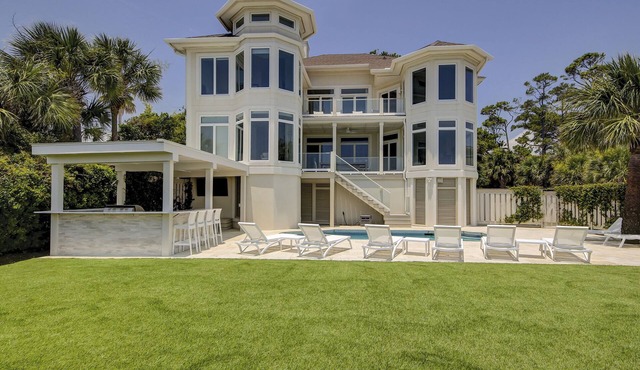 10 Curlew OCEANFRONT, 5 Bedroom w/Private Heated Pool, Spa & Outdoor Kitchen