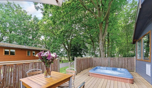 2 bedroom accommodation in Cotswolds