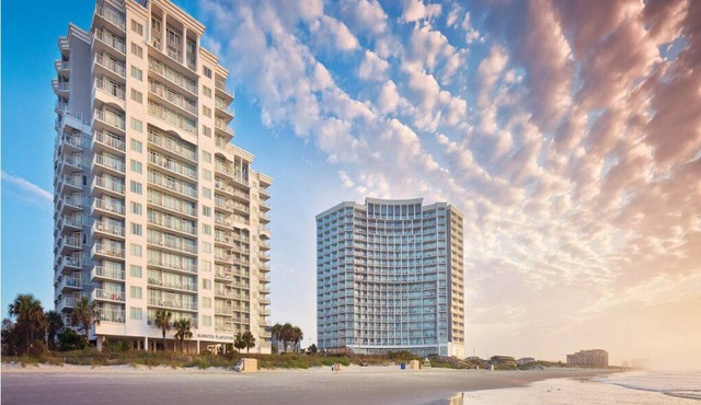 2 Bedroom Deluxe Condo on Myrtle Beach, Wyndham Seawatch!