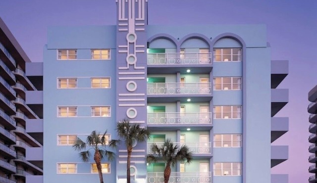 2-Bedroom Partial Ocean View Condo in serene Surfside, FL/Miami Beach, cool AC