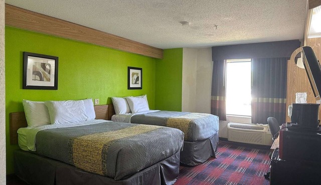 2 Full Bed | Smoking