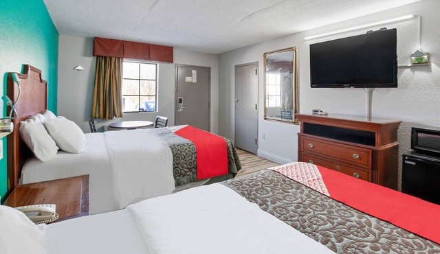 2 Full Beds | Non Smoking