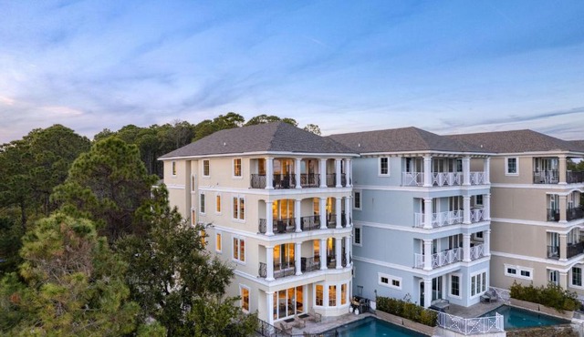 20 Bradley Circle by AvantStay