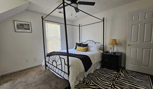 20 Mins ATL FIFA World Cup, 10 Mins to Train, Sleeps 8-Guests