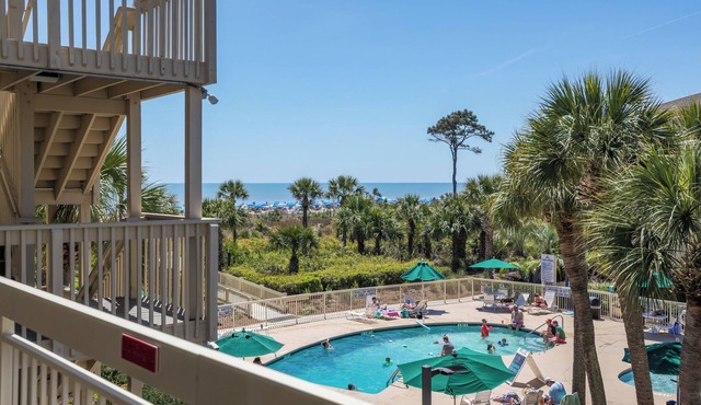 233 Breakers: Oceanfront Villa! 1BD/1BA/Sleeps 6