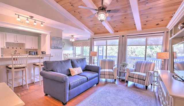 2407 Lighthouse Tennis | On-site Pool & Tennis | Dog Friendly | STR #070930