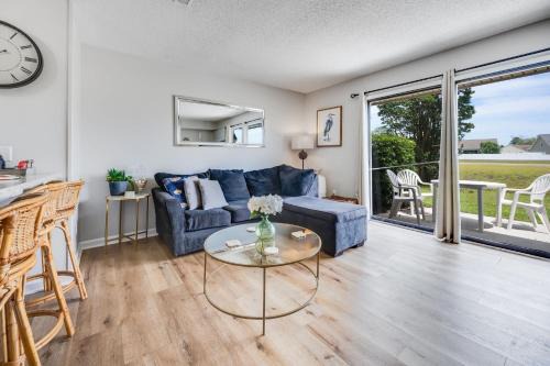 2BR at Grand Palms Resort Close to Beach