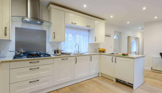 3 Bed in Wareham (oc-81369)
