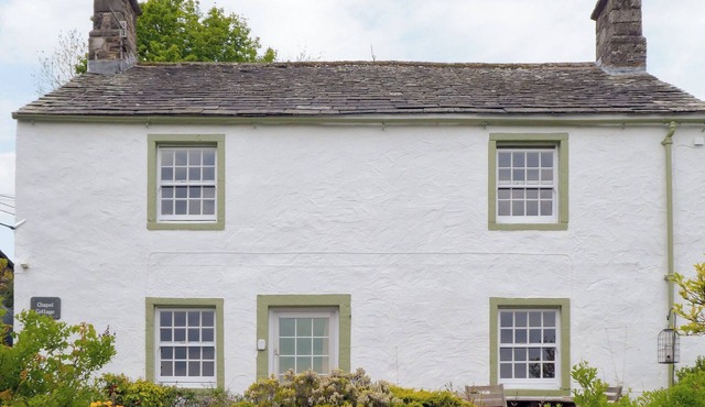 3 bedroom accommodation in Helton