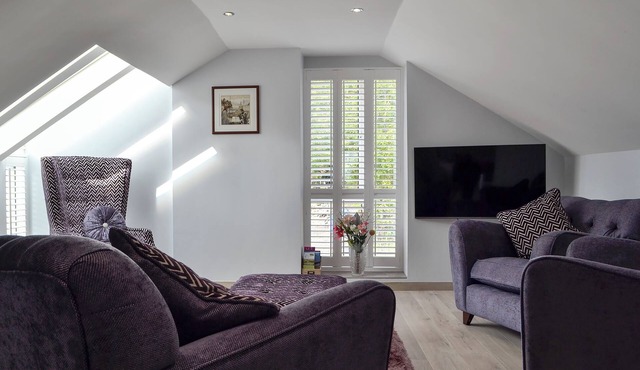 3 bedroom accommodation in Plas Cilybebyll, near Pontardawe