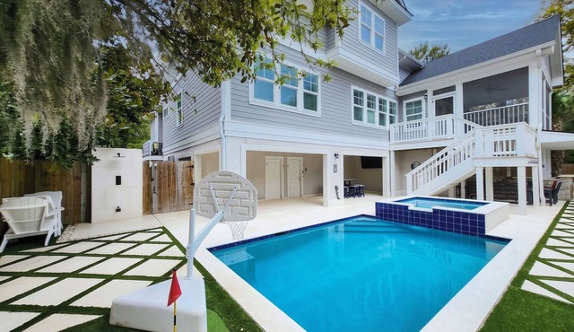 40 N. Forest Beach-New Owners & Vrbo listing - 176 Yard walk to the beach.