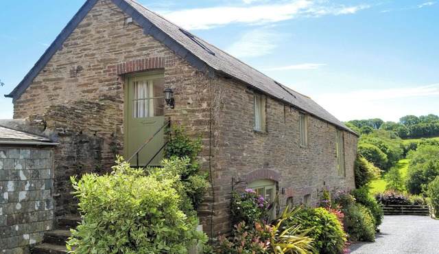 6 bedroom accommodation in Chillington, near Kingsbridge