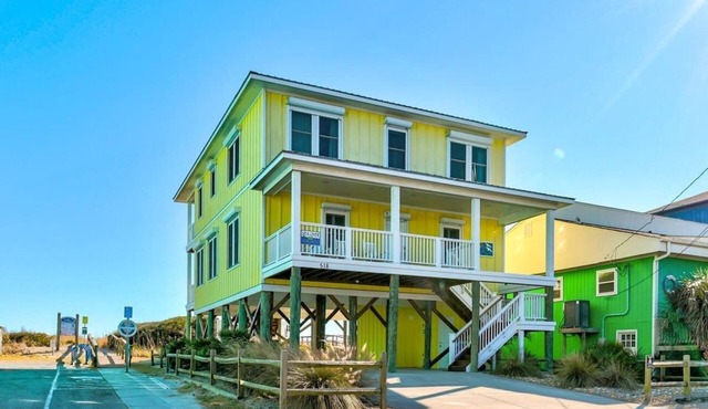 6br Oceanfront Cottage w/awesome views and short walk to the boardwalk.