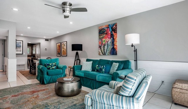 807 Clipper Court/2BR/2.5BA/THSE/Sofa Bed/Smart TV's/WIFI/Pool/Grill