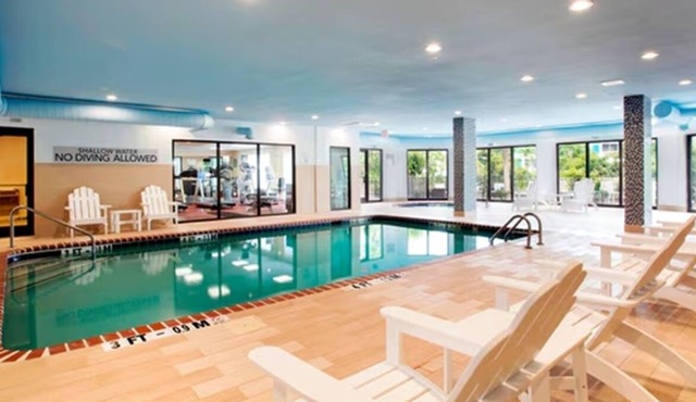 A Place You'll Surely Enjoy! 2 Relaxing Units, Indoor Pool, Pets Allowed!