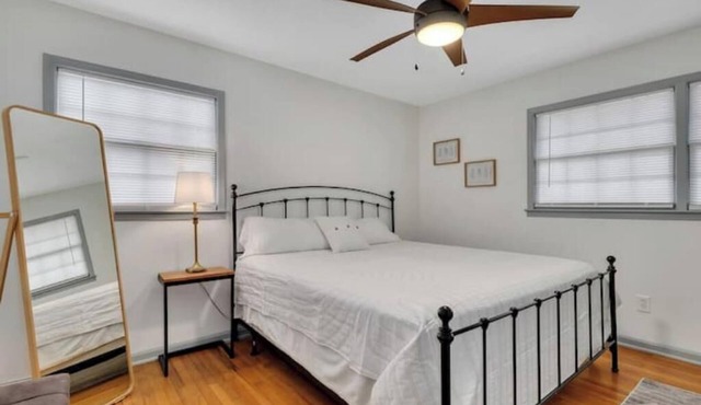 Acworth Abode - minutes to DT Acworth & LakePoint