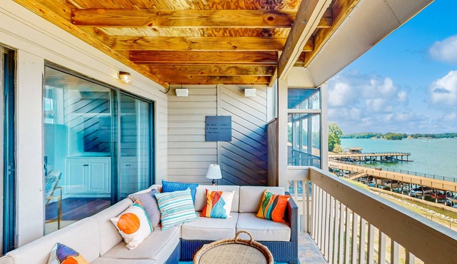 Another Tequila Sunrise - Lakefront condo w/breathtaking views & wheelchair accessibility