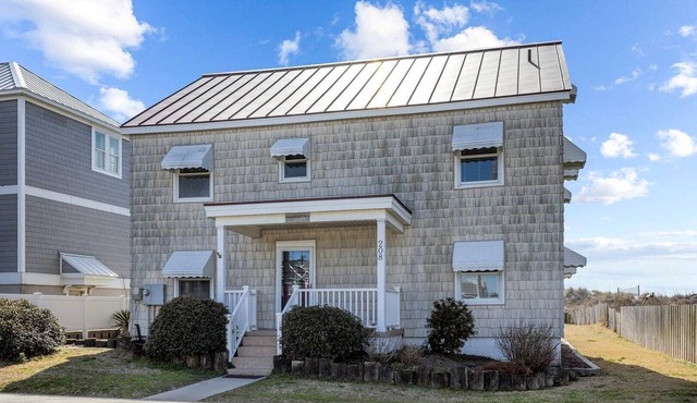 Atlantic Beach Oceanfront Cottage Sleeps 12 Private Beach Access