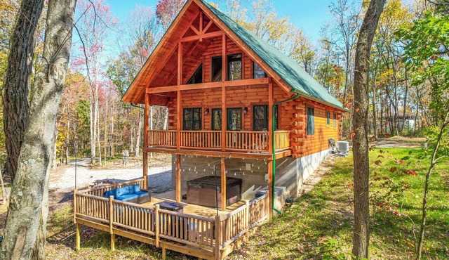 Authentic Log Cabin - Sleeps 10 - Hot Tub - Fire Pit - Hocking Hills