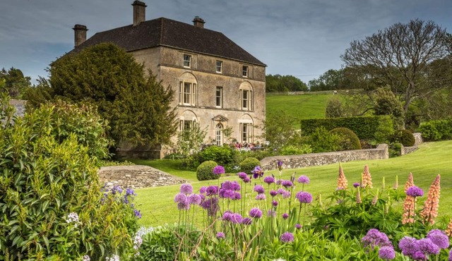 Aylworth Manor