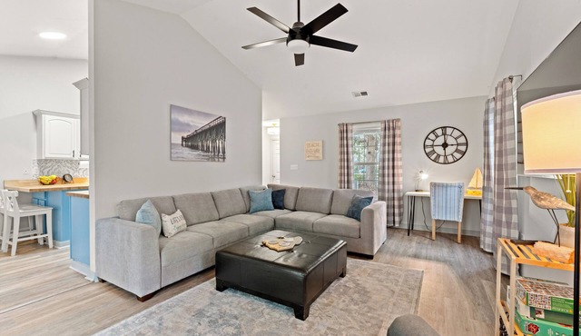 Beachside Bungalow Retreat – Steps to Pawleys Island Inlet! 2Bed/2Bath Duplex