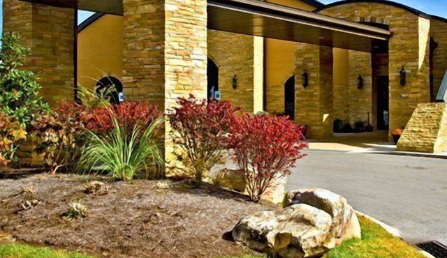 Beautiful 1 bedroom unit at resort, sleeps 4