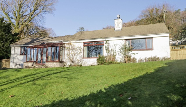 BEECH BRAE, pet friendly, country holiday cottage in Levens