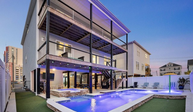 BEST RESORT-STYLE HEATED POOL IN CHERRY GROVE! ELEVATOR - ONLY STEPS TO THE OCEAN!