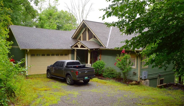Blue Ridge Mountain Getaway In Springdale Country Club (Gated Community)