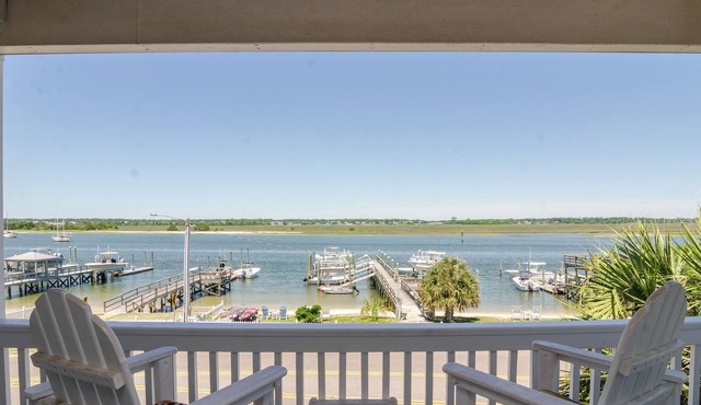Boat Friendly Townhouse on Sound with Dock